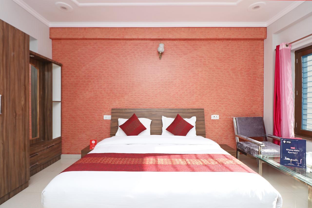 Oyo 11877 Royal Residency Hotel New Tehri Værelse billede