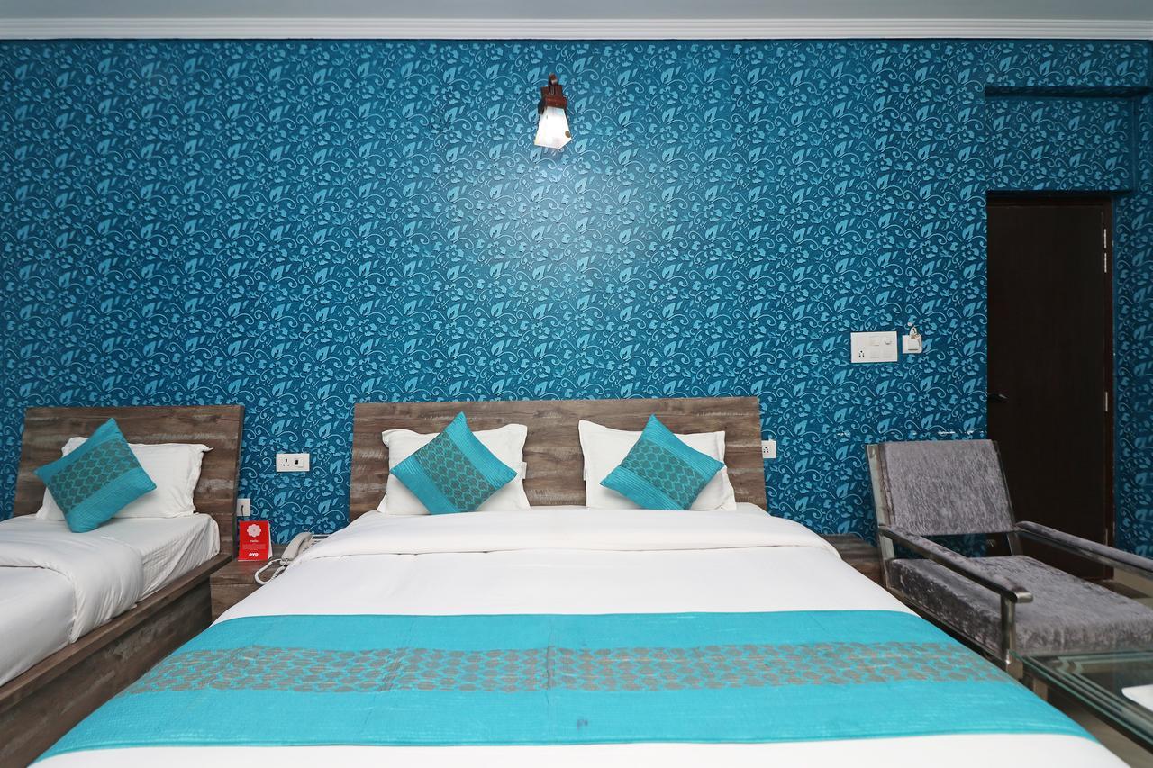 Oyo 11877 Royal Residency Hotel New Tehri Værelse billede