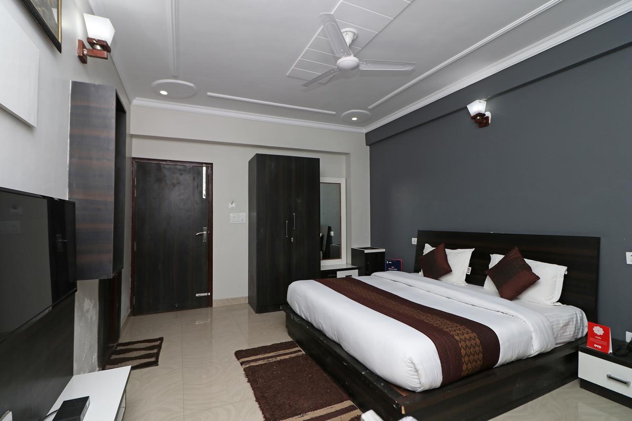 Oyo 11877 Royal Residency Hotel New Tehri Eksteriør billede